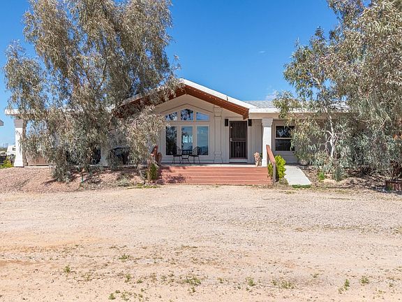 3rd image of 35016 W South Mountain Ave