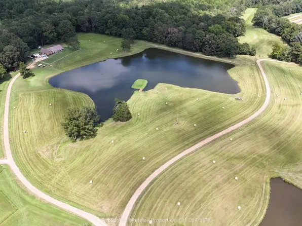 1887 Carsley Rd, Jackson, MS 39209