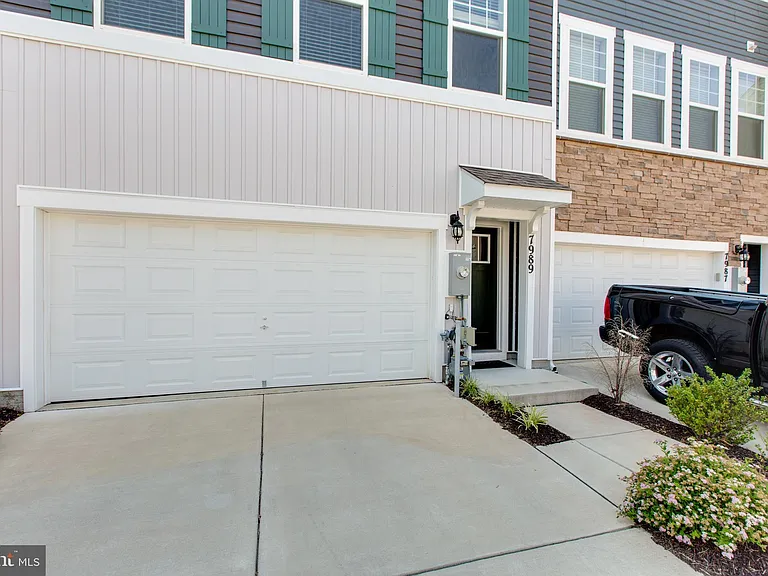 7989 Patterson Way — Photo 4