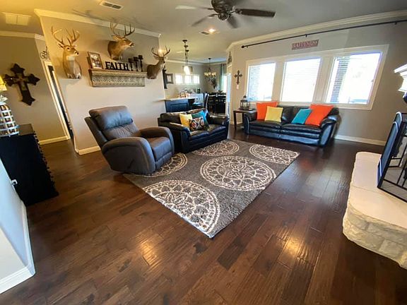 3rd image of 831 Avenue S