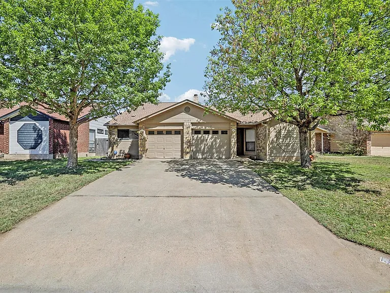 13355 Water Oak Ln #B — Photo 13
