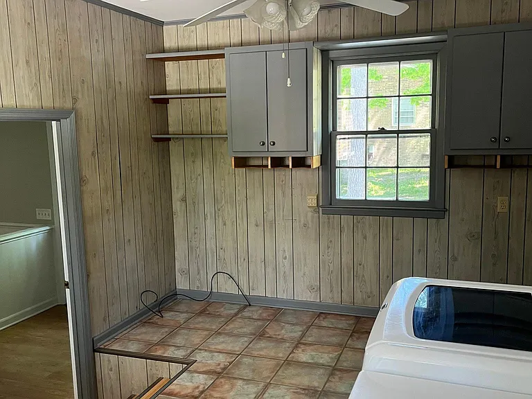 5606 Hillwood St — Photo 10