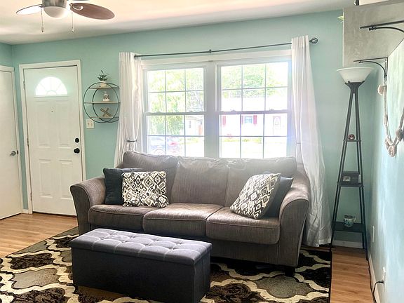 4th image of 8105 W Colony Dr