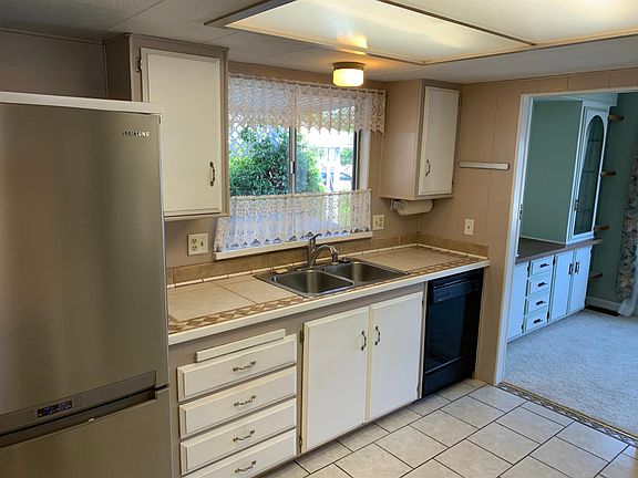 4th image of 8356 Cedarwood Ln #71