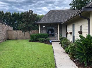 9512 Summer Pointe Ave, Baton Rouge, LA 70810