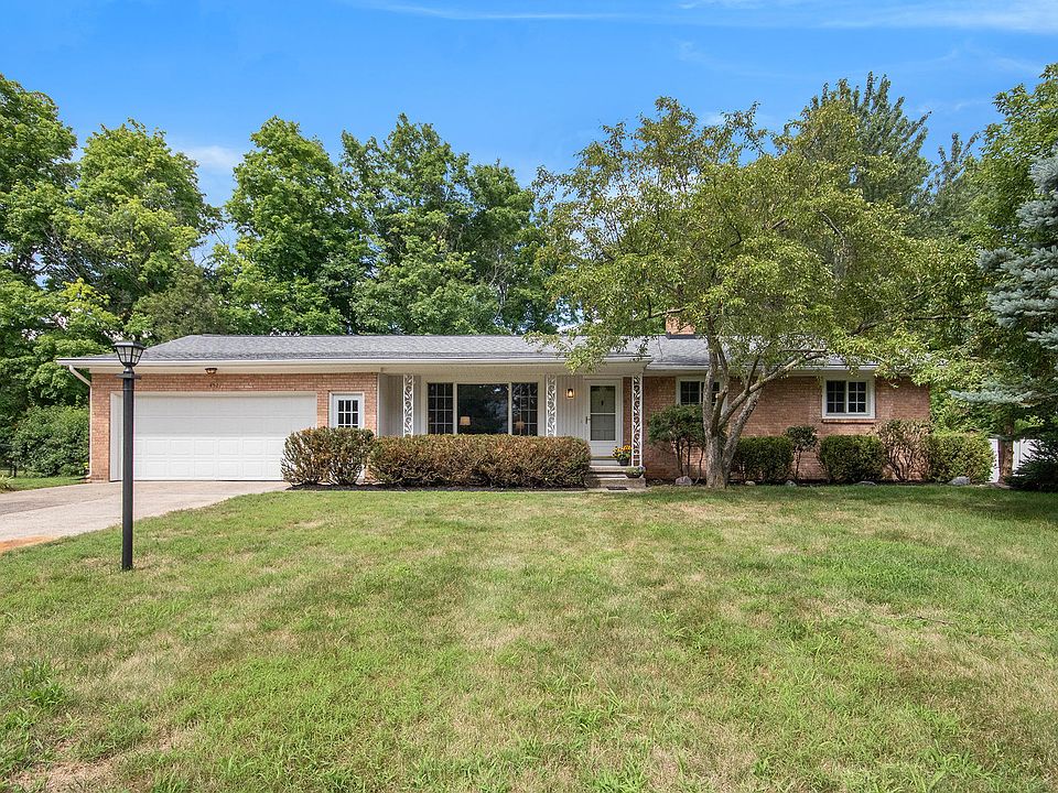 1st image of 4521 Cloverleaf Dr SE