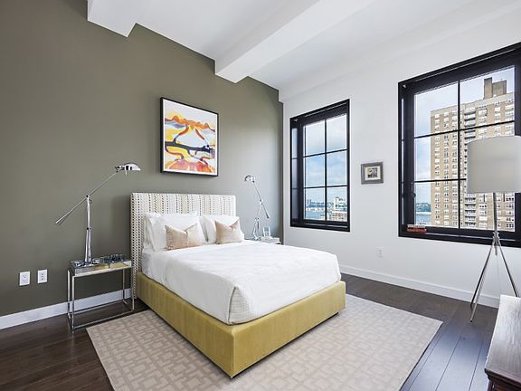 5th image of 425 W 50th St APT 16D