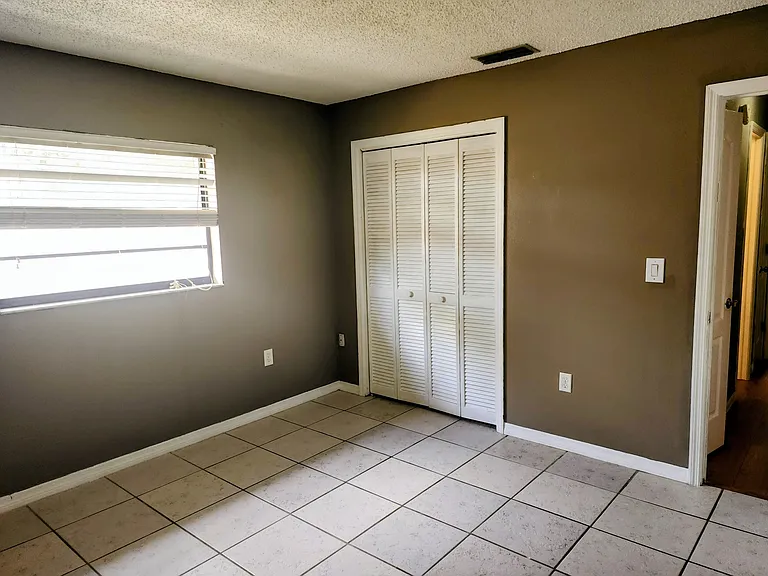 5228 Derby Ave — Photo 8