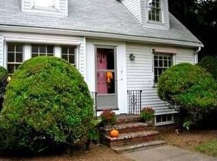 9 Robert St, Wakefield, MA 01880