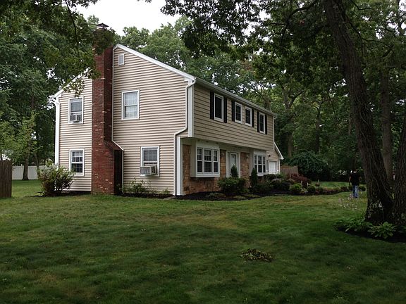 2nd image of 6 Wycomb Ct