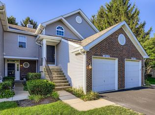 1212 Shawford Way, Elgin, IL 60120