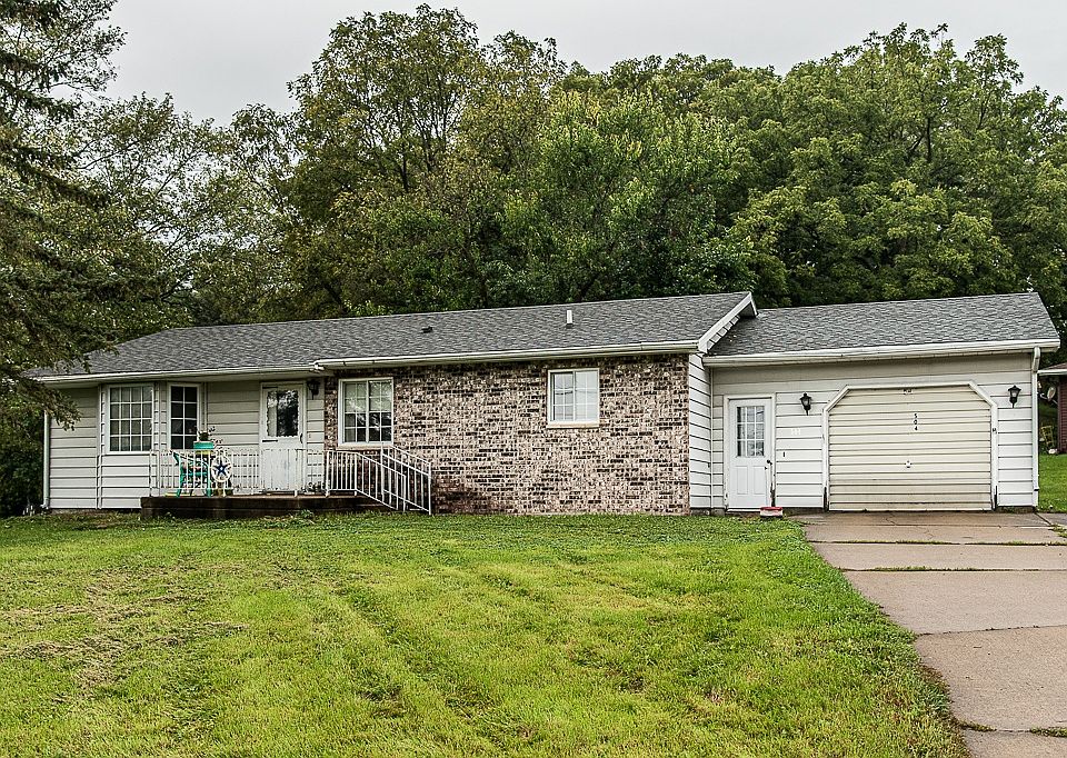 1st image of 504 Jo Daviess St