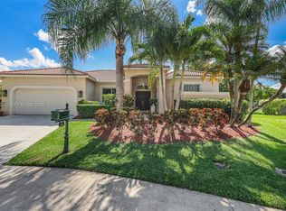 1928 Water Ridge Dr, Weston, FL 33326