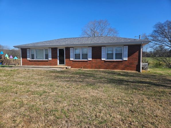 5748 Highway 76 E