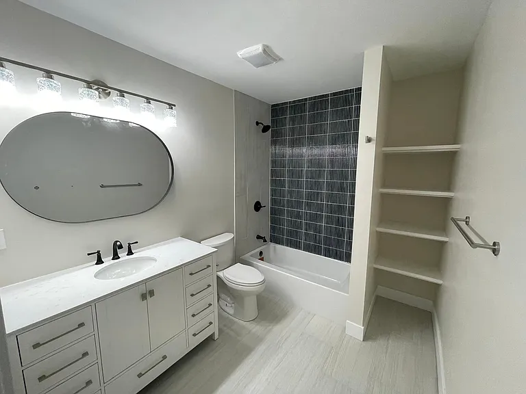 1506 W Grand Ave — Photo 21