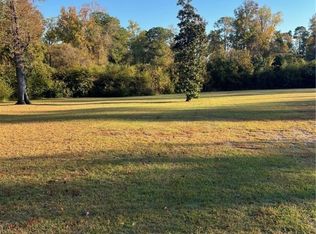 Friendly St, Fairmont, NC 28340