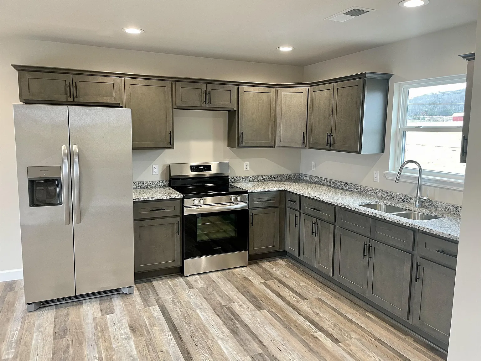 230 New Oak Dr - 7 — Photo 4