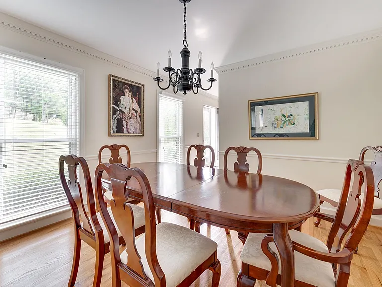 4625 Mountain View Dr — Photo 16