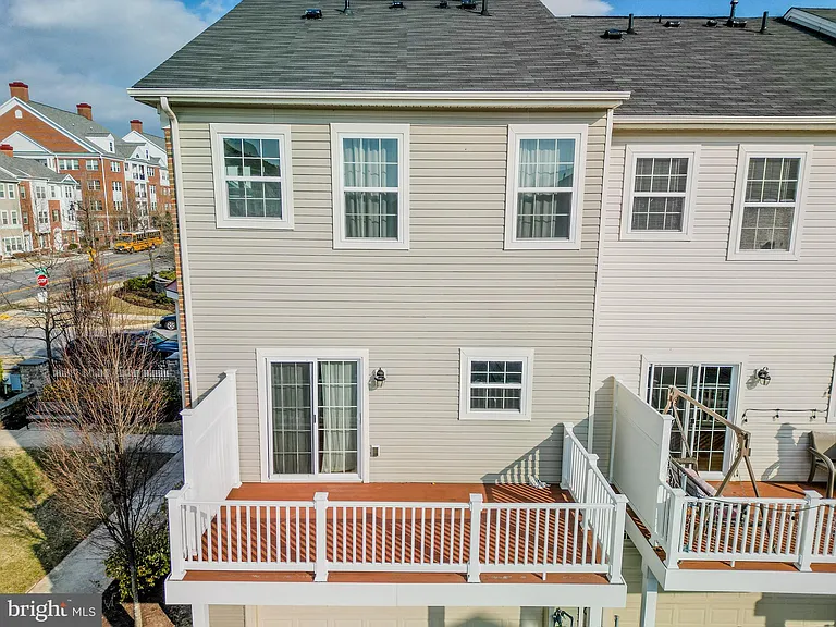 7810 Quidditch Ln — Photo 33