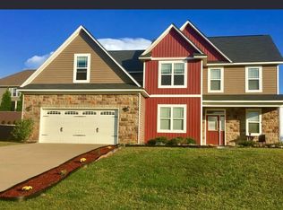 111 Salisbury Ln, Spring Lake, NC 28390