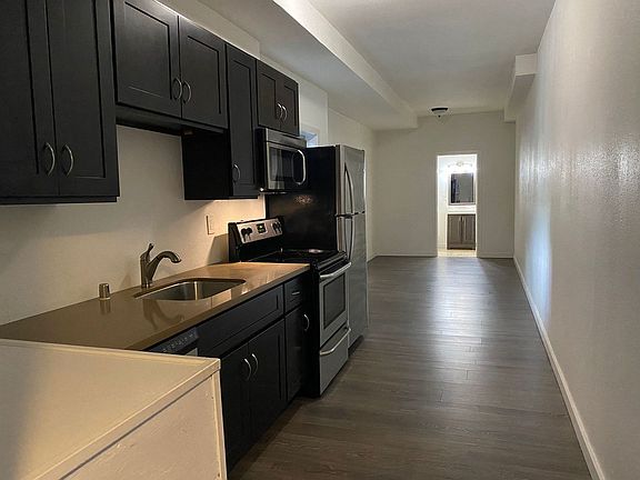 4th image of 11410 1st Ave S #9