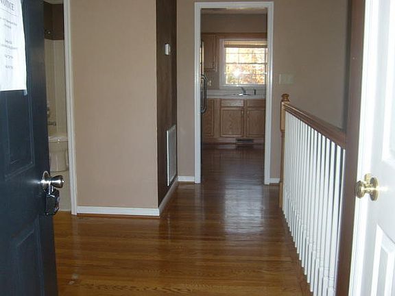 5th image of 422 Sunflower Dr