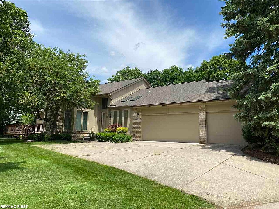 17778 E Kirkwood Dr, Clinton Township, MI 48038 Zillow
