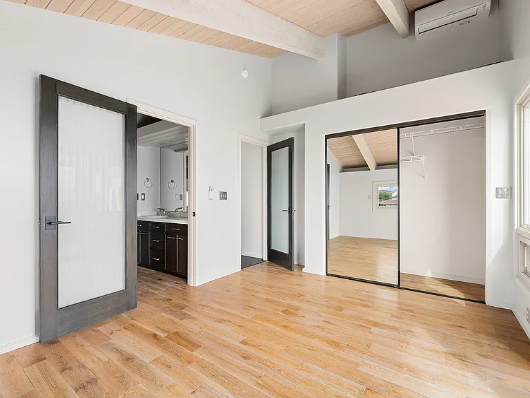 691 Kaulana Pl — Photo 21