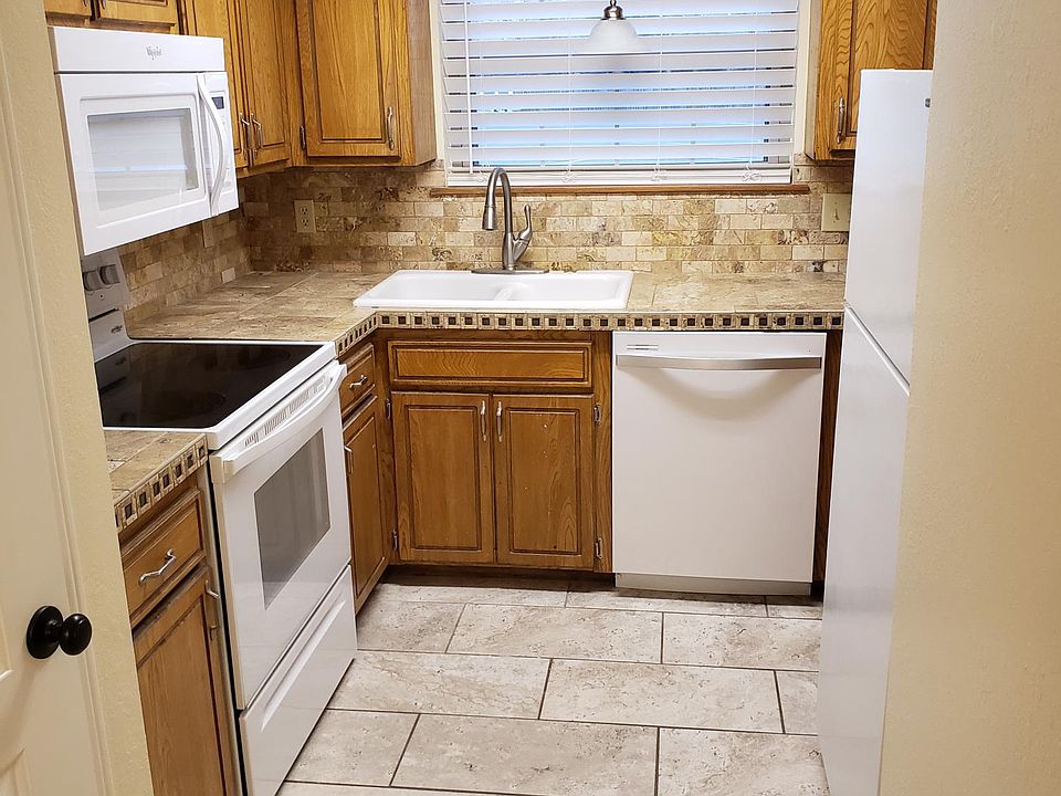 1st image of 2719 County Ave #B
