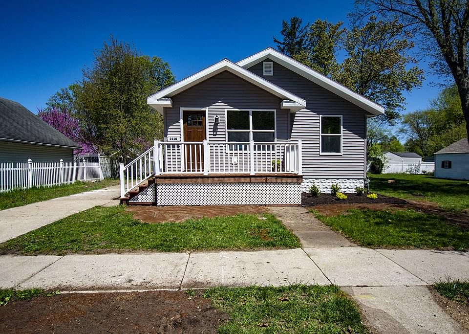 1st image of 2110 Sunnyside Ave