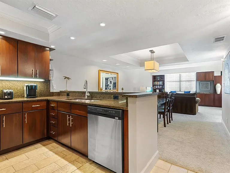 5760 Midnight Pass Rd #208D — Photo 10