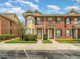1512 Fieldview Dr, Jacksonville, FL 32225