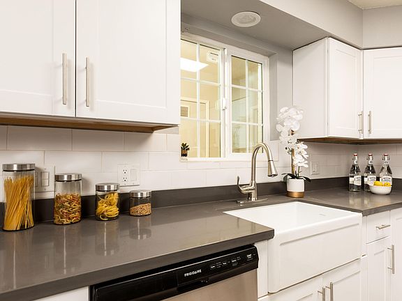 5th image of 1247 E Maryland Avenue #A