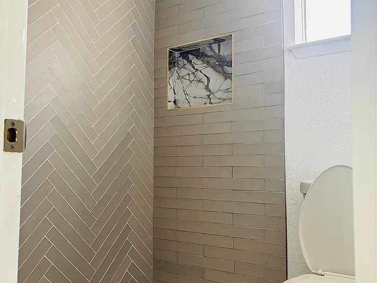 16246 Los Altos Dr — Photo 20