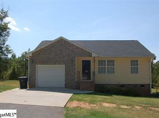 17 Saluda St, Honea Path, SC 29654
