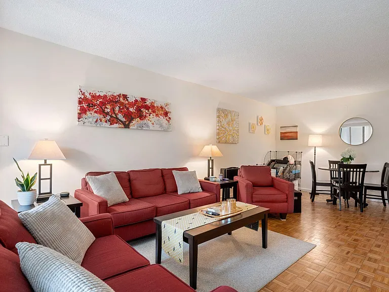 33 Pond Ave #409 — Photo 6