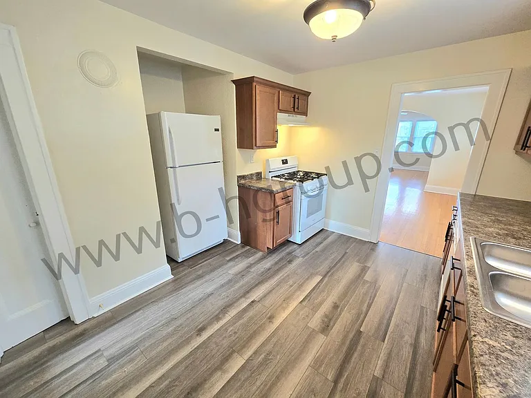 6016 12th Ave — Photo 20