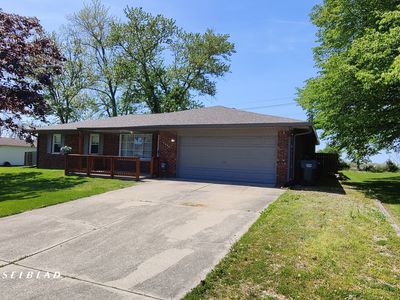 5444 S Holiday Dr, Columbus, IN, 47203