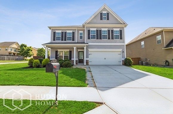 1st image of 445 Ivy Chase Loop