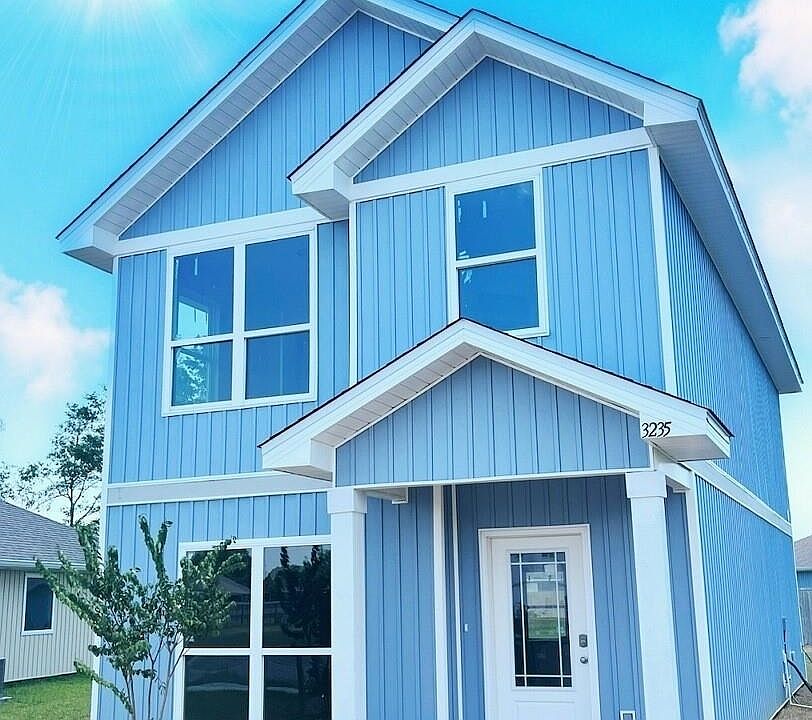 1st image of 3235 Cala Linda Ln