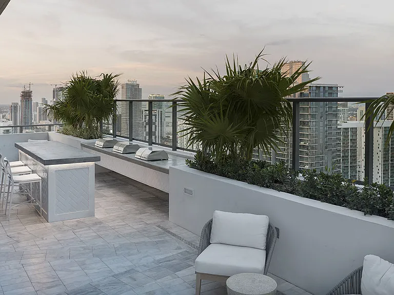 Solitair Brickell Apartments — Photo 23