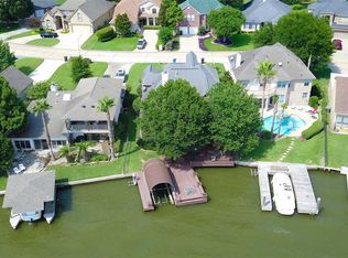 37 La Costa Dr, Montgomery, TX 77356