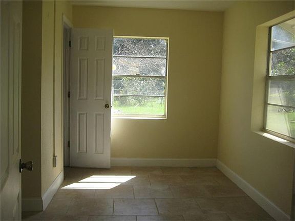 4th image of 322 E Kennedy Blvd