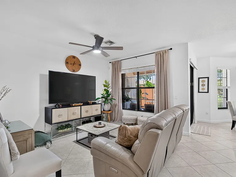 10139 Wellington Parc Dr — Photo 55