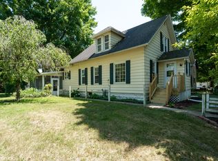 1112 5th St, Three Rivers, MI 49093