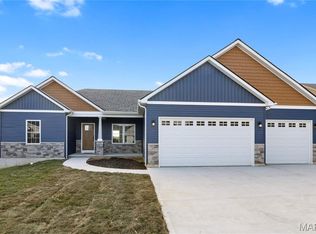 1417 Cortez Dr, Hillsboro, MO 63050