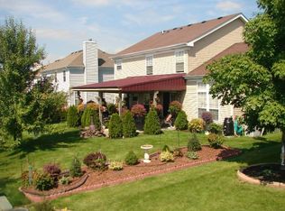 10713 69th St, Kenosha, WI 53142