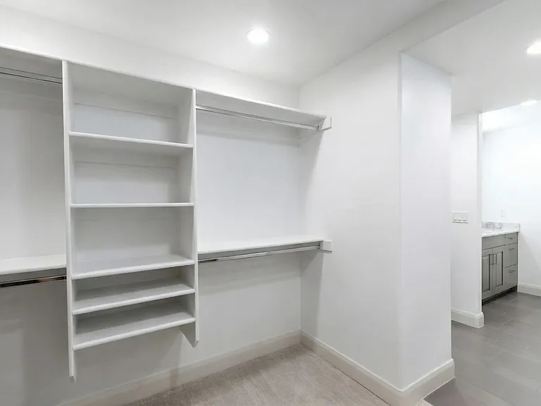 1353 W Lake Dr — Photo 16