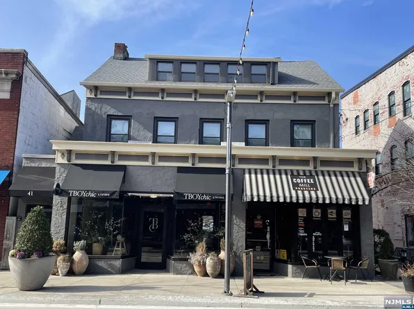 41 Main St, Millburn, NJ 07041