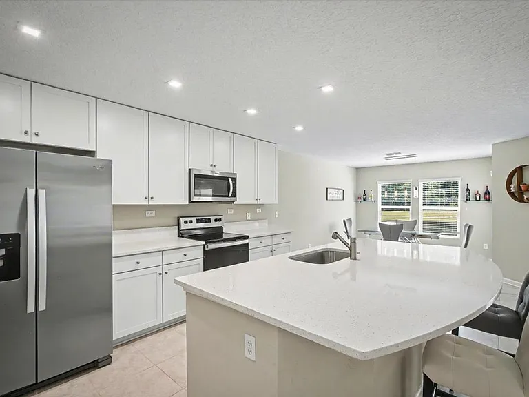 4948 Big Pine Dr — Photo 6